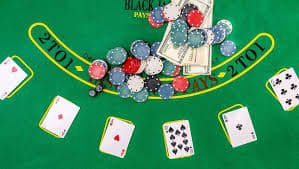 Hi-Lo card game outcome display on mponusa rtp